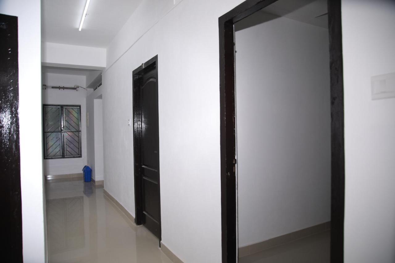Отель Meghna Residency Тривандрум Экстерьер фото