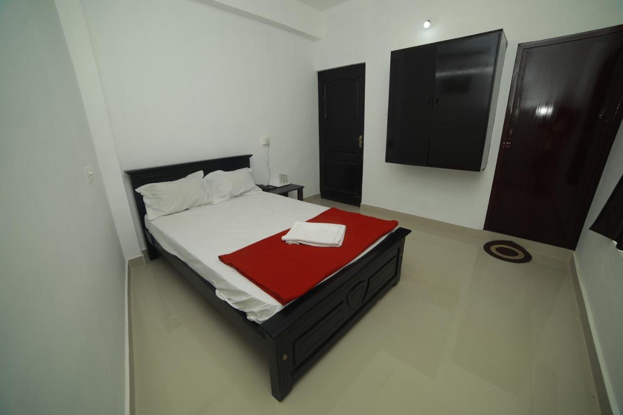 Отель Meghna Residency Тривандрум Экстерьер фото
