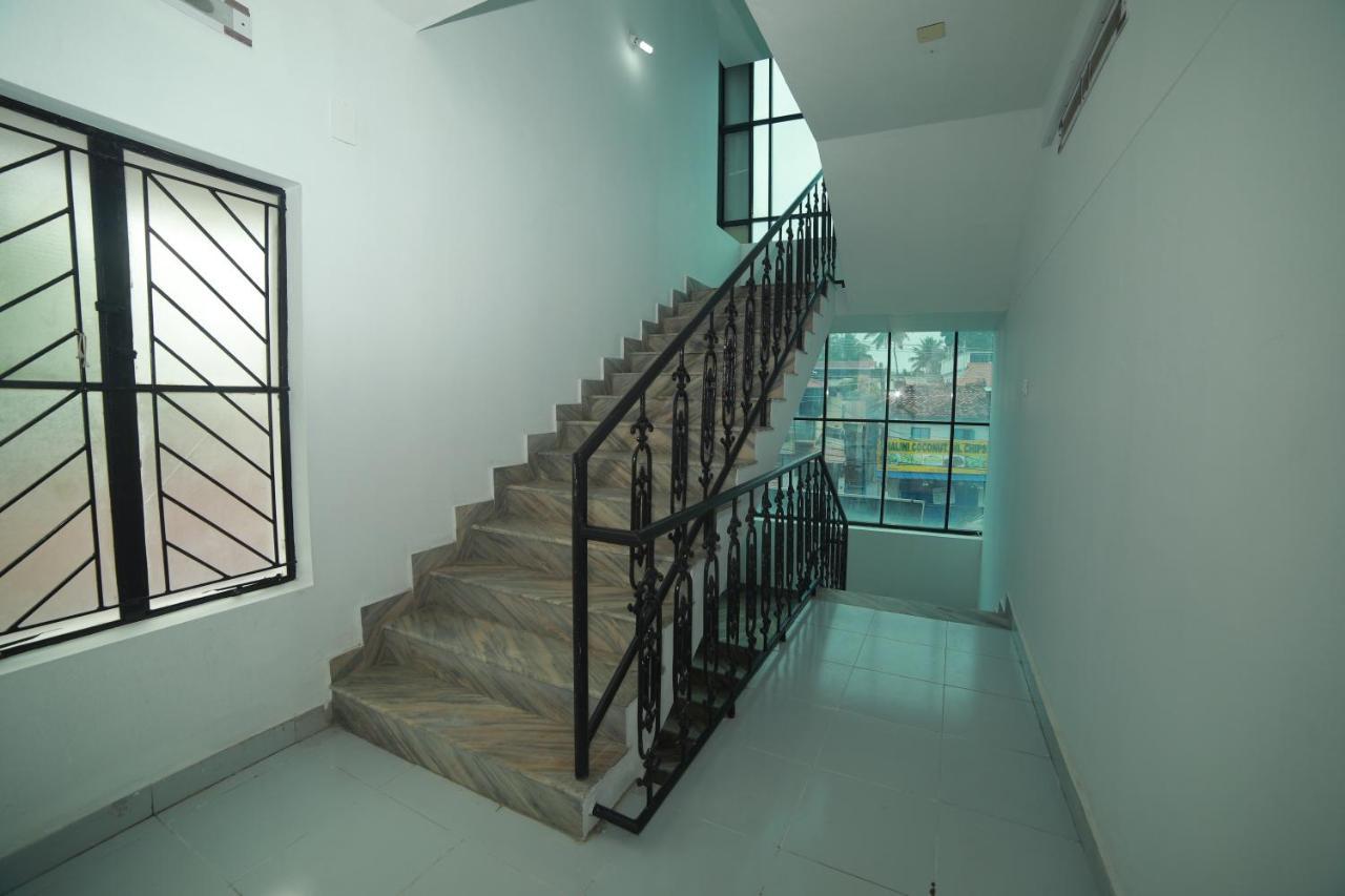 Отель Meghna Residency Тривандрум Экстерьер фото