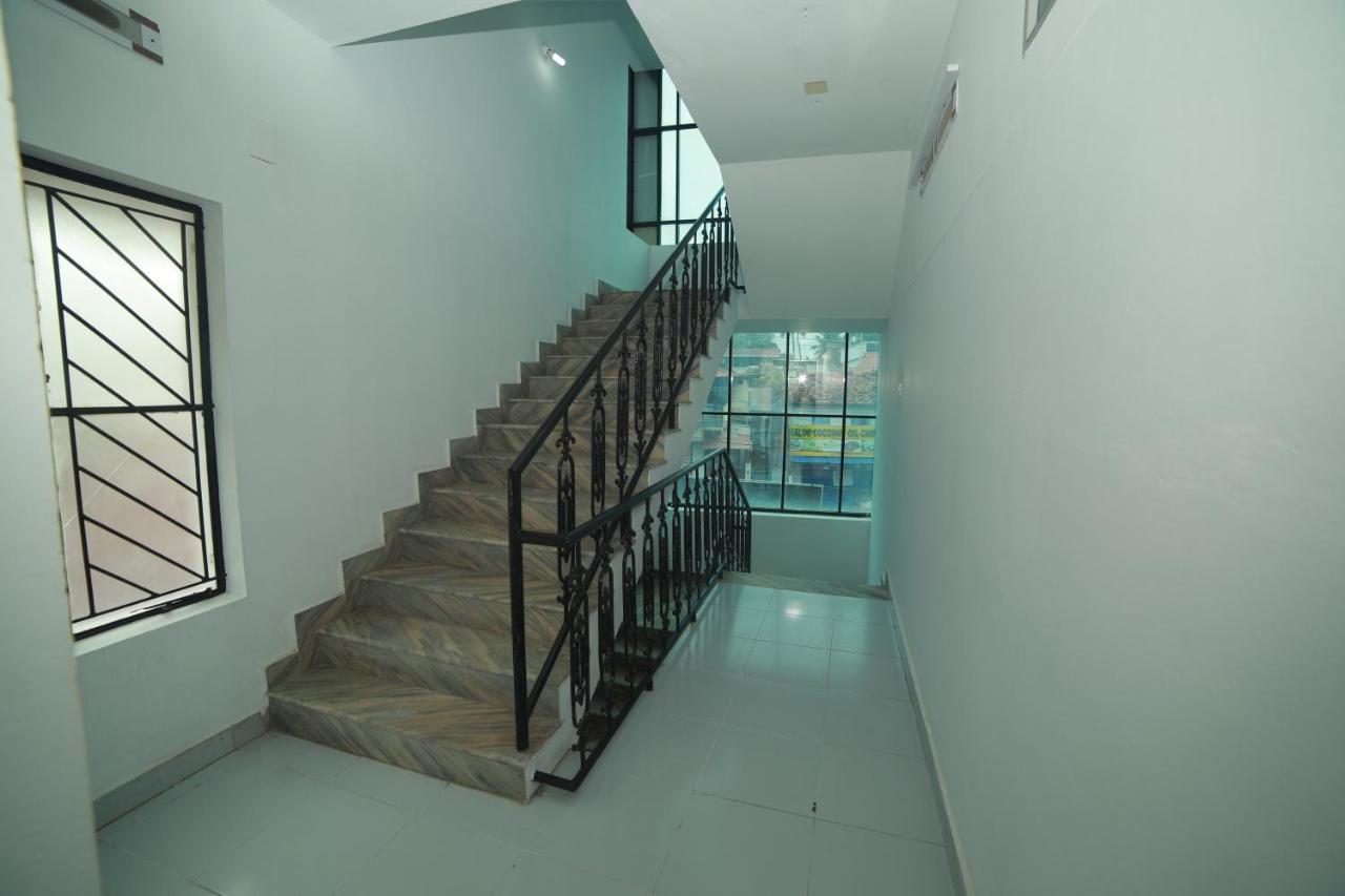 Отель Meghna Residency Тривандрум Экстерьер фото